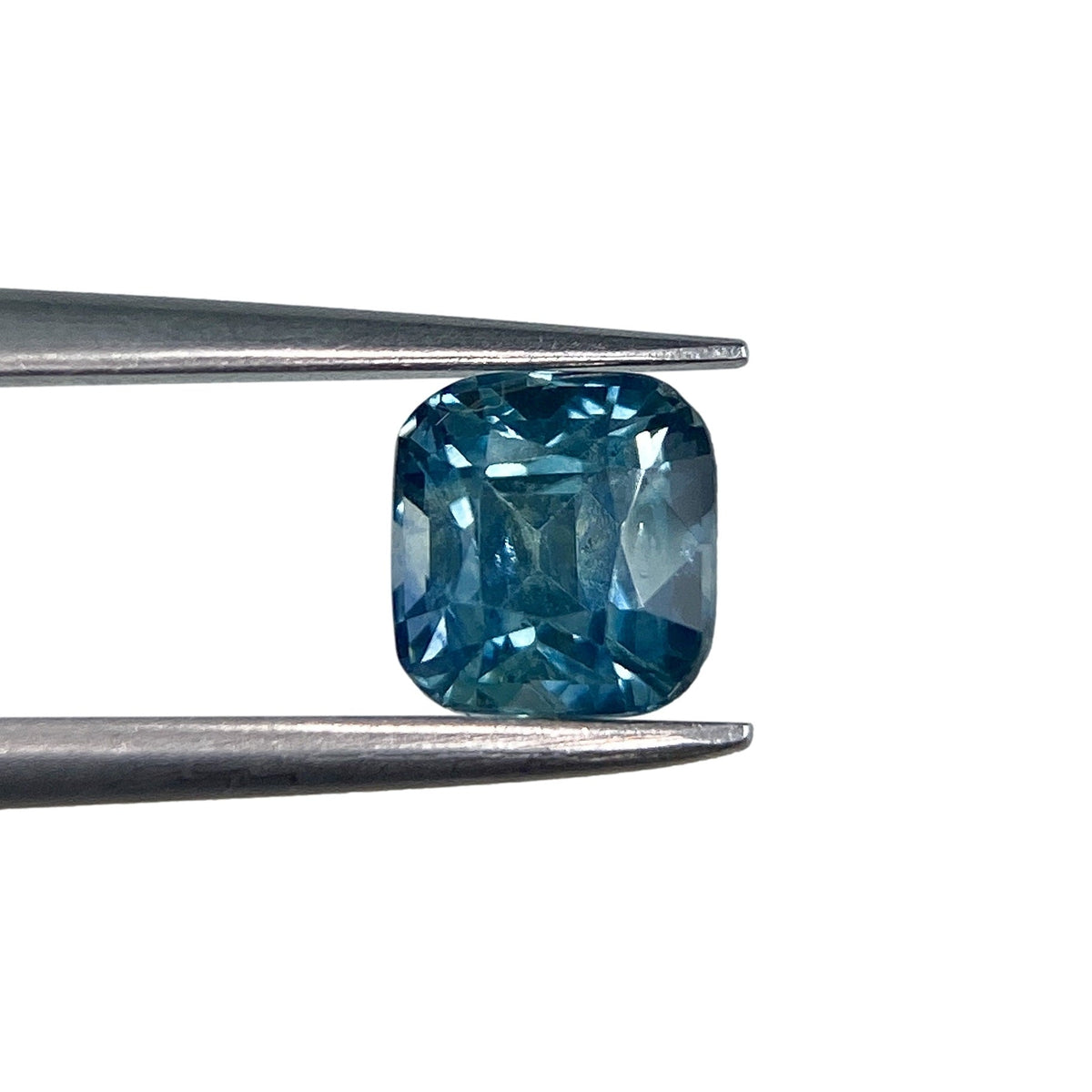0.98ct | Brilliant Cut Cushion Shape Blue Montana Sapphire-Modern Rustic Diamond