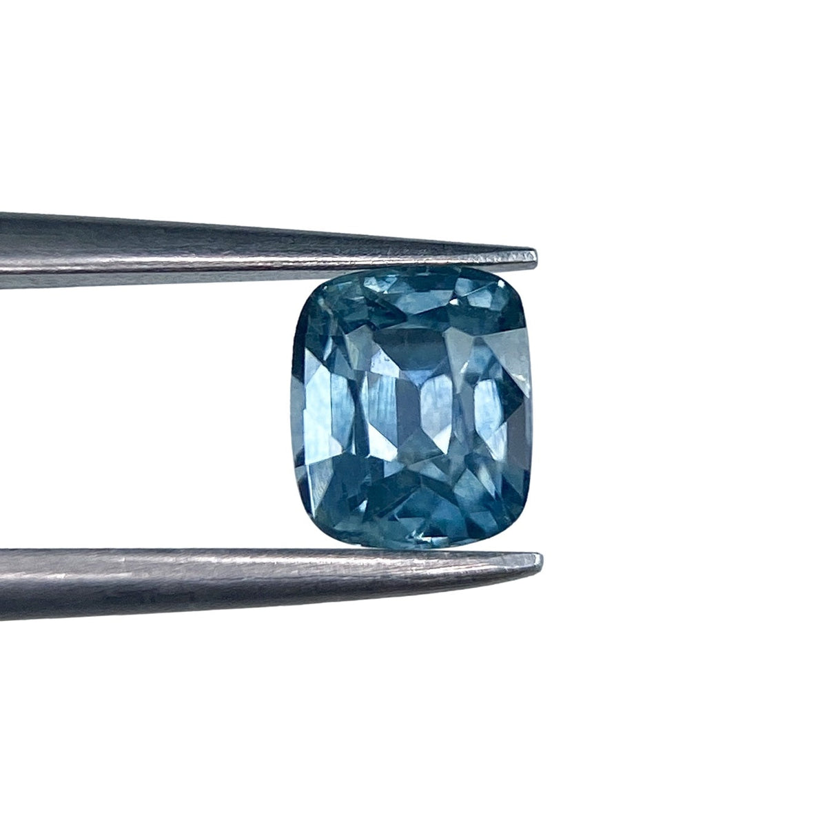 0.99ct | Brilliant Cut Cushion Shape Blue Montana Sapphire-Modern Rustic Diamond