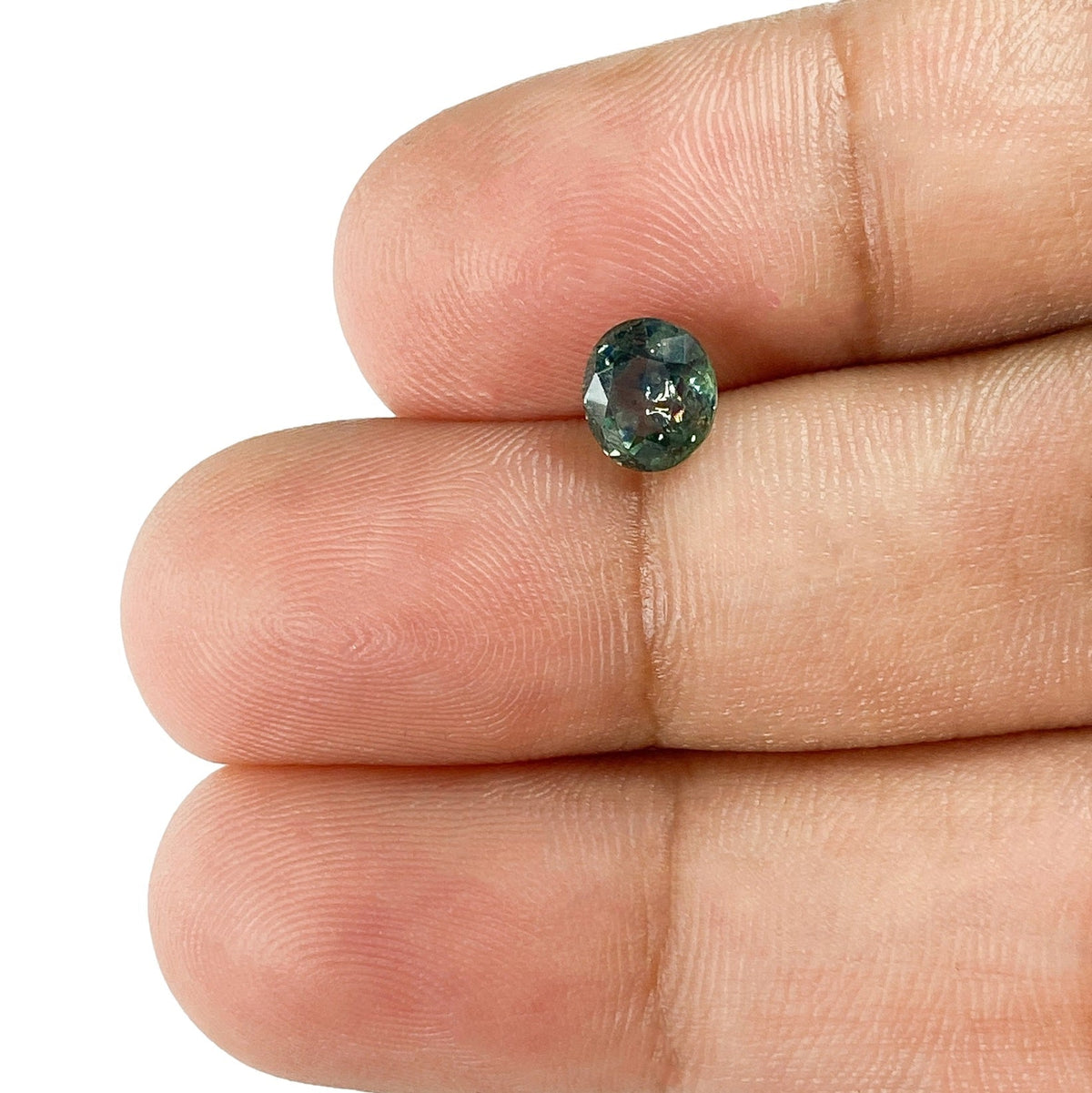 1.05ct | Brilliant Cut Oval Shape Blue Montana Sapphire-Modern Rustic Diamond