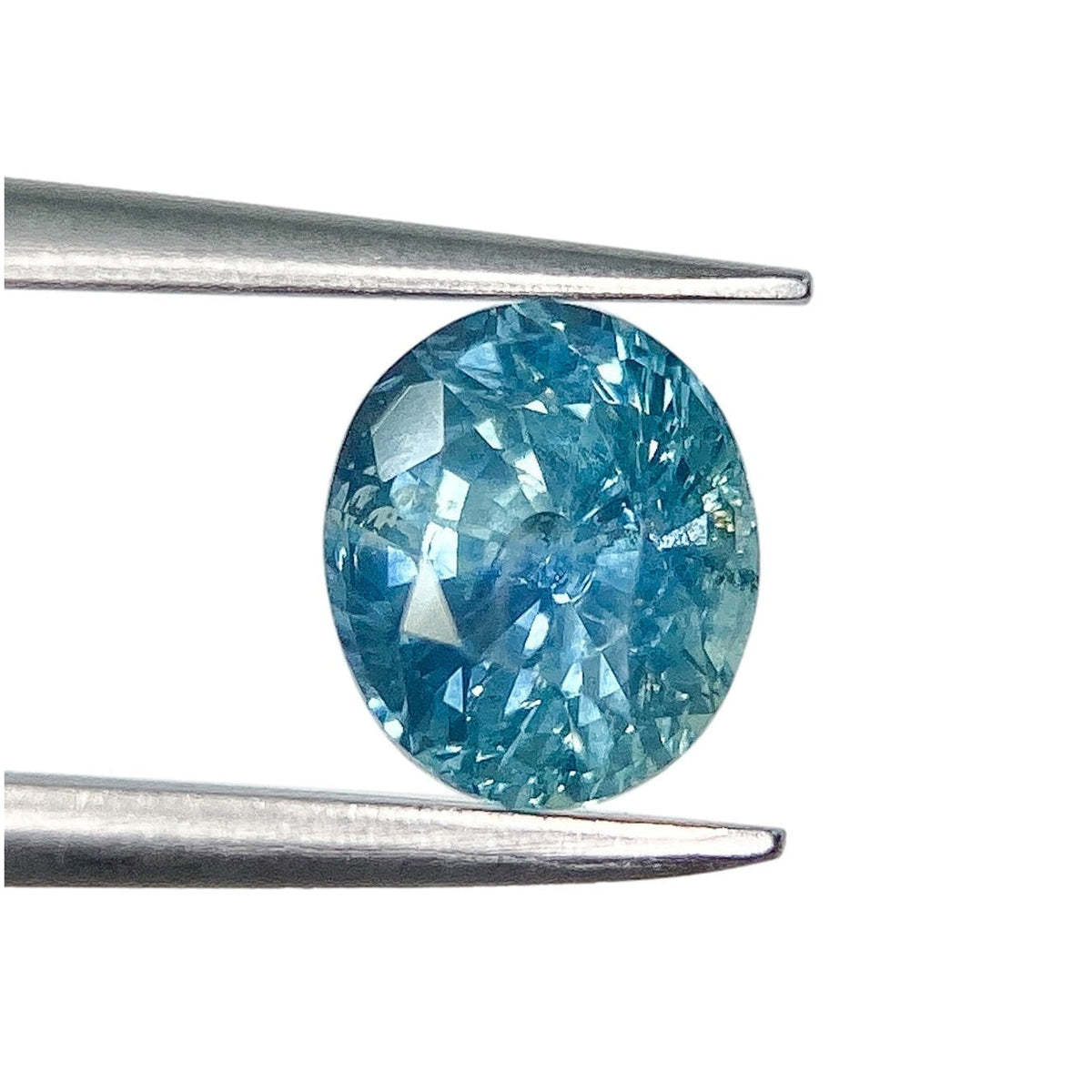 1.05ct | Brilliant Cut Oval Shape Blue Montana Sapphire-Modern Rustic Diamond