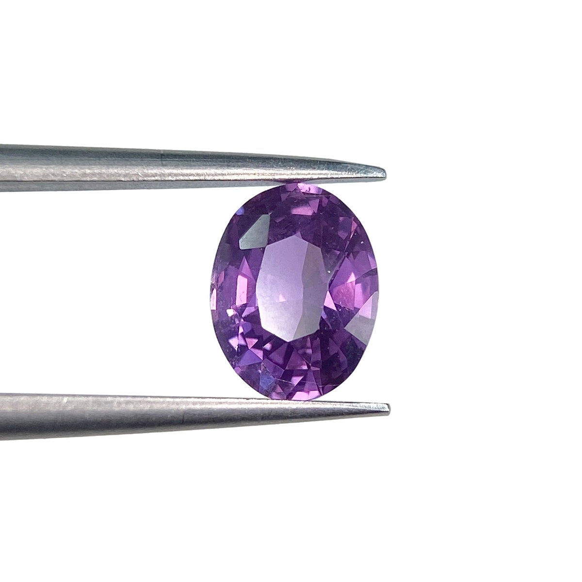 1.58ct | Brilliant Cut Oval Shape Violet Sapphire-Modern Rustic Diamond
