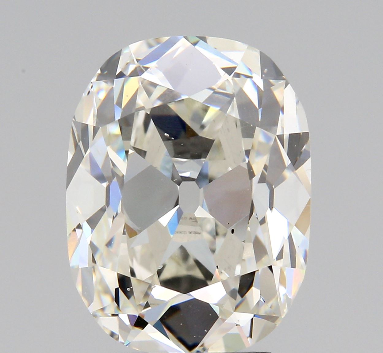 4.03ct | I/VS2 Cushion Shape Vintage Old Mine Cut Diamond (GIA) - Modern Rustic Diamond