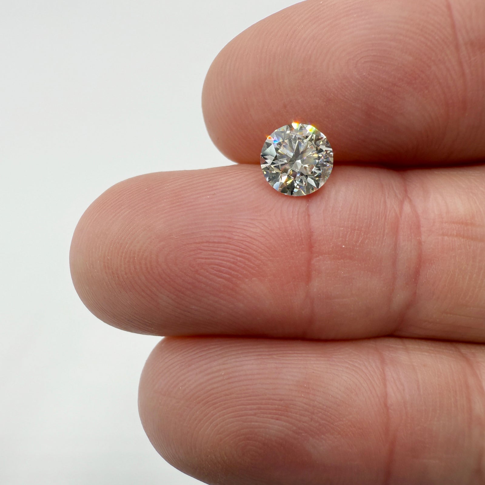 1.06ct | L/SI1 Round Shape Brilliant Cut Diamond (GIA) - Modern Rustic Diamond
