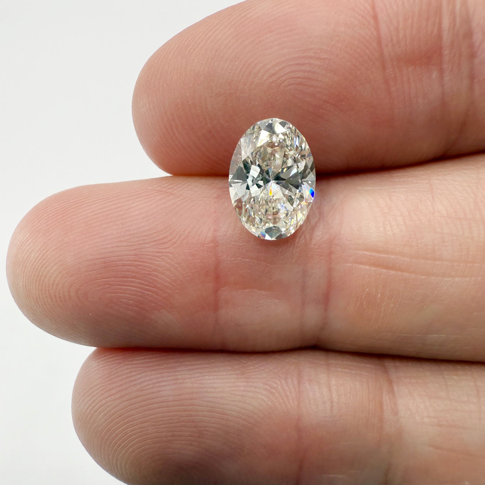 1.01ct | K/VS2 Oval Shape Brilliant Cut Diamond (GIA) - Modern Rustic Diamond