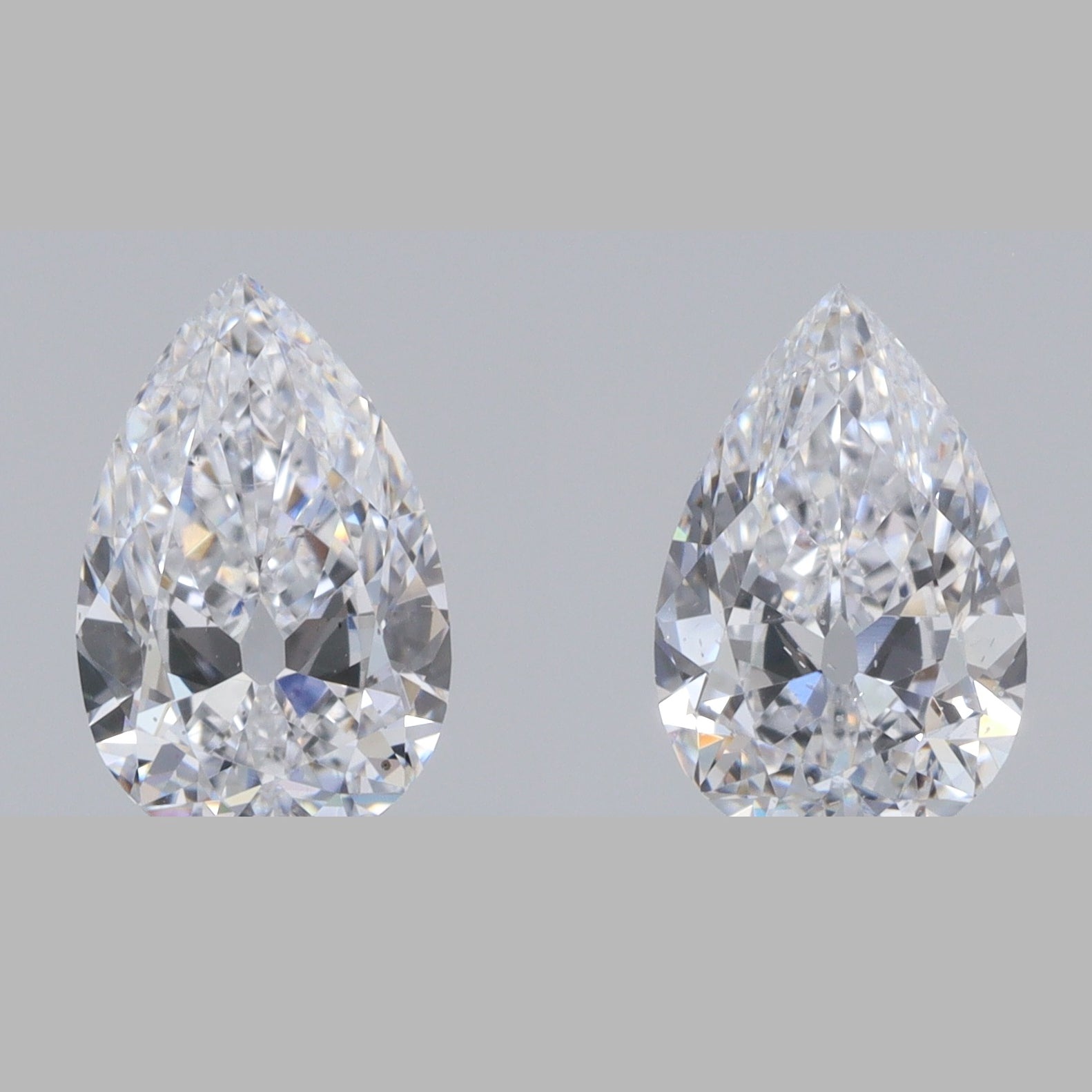 0.80cttw | D-F VS-SI Pear Shape Old Mine Cut Diamond Matched Pair - Modern Rustic Diamond