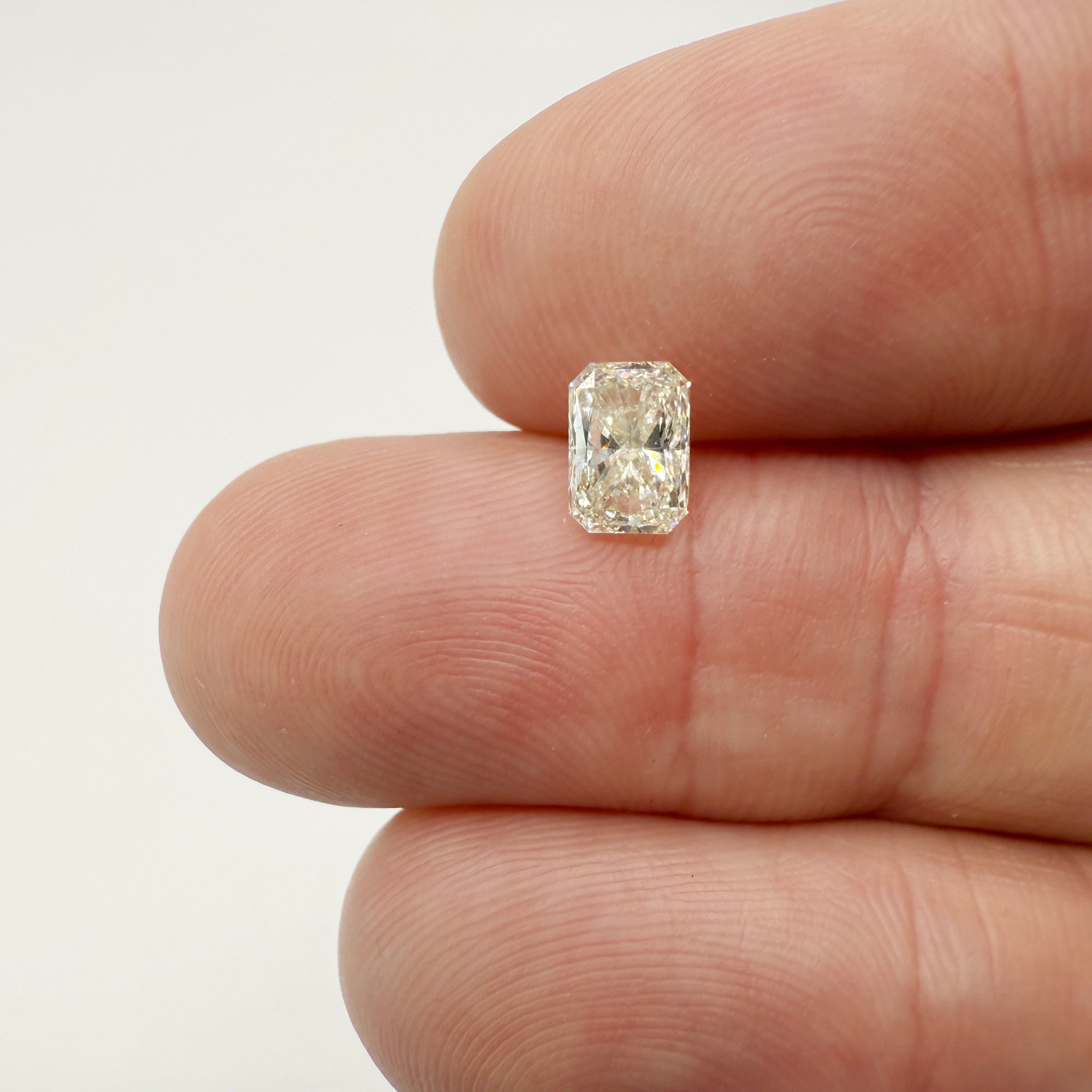 0.90ct | M/VS2 Radiant Shape Brilliant Cut Diamond (GIA) - Modern Rustic Diamond