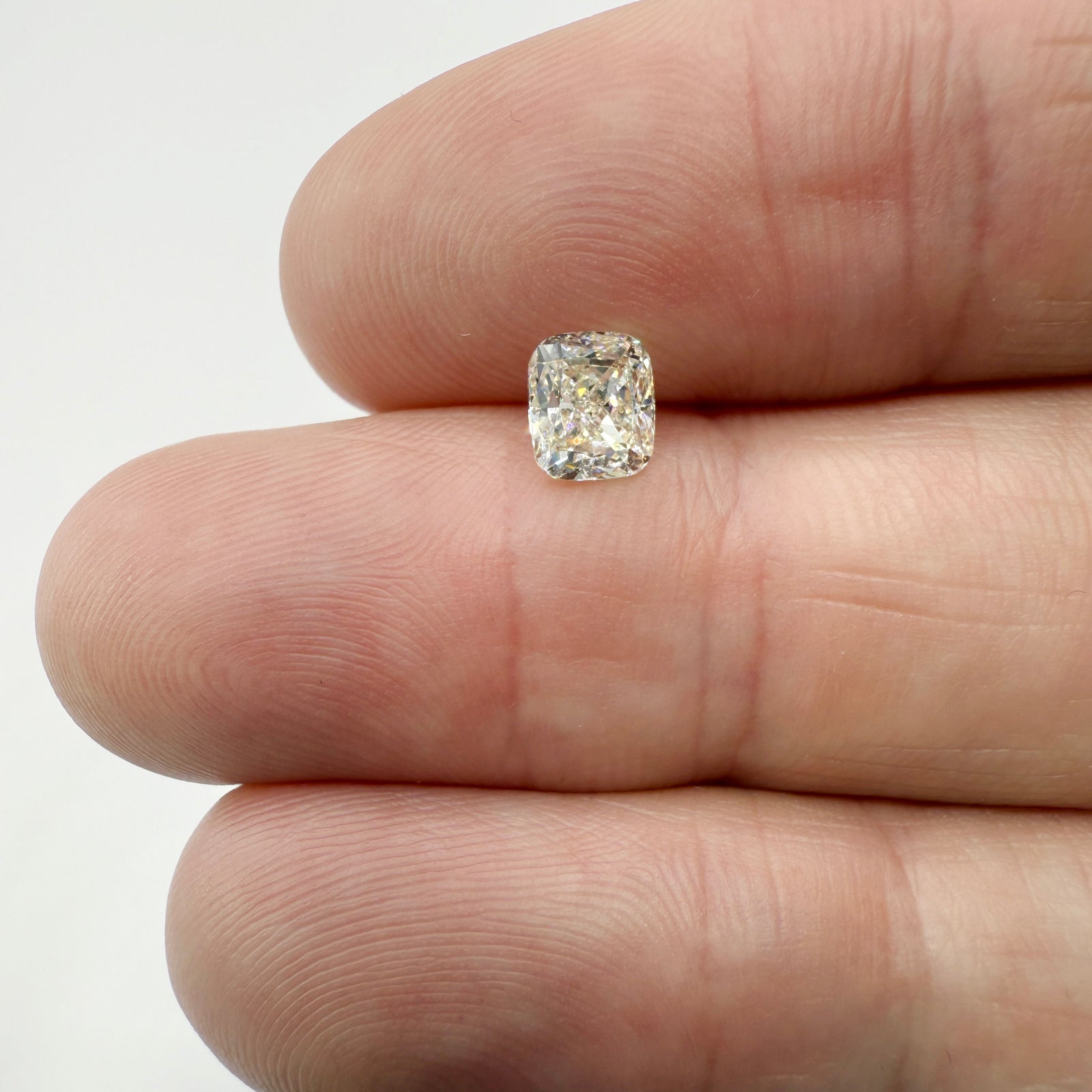 1.02ct | L/VS2 Cushion Shape Brilliant Cut Diamond (GIA) - Modern Rustic Diamond