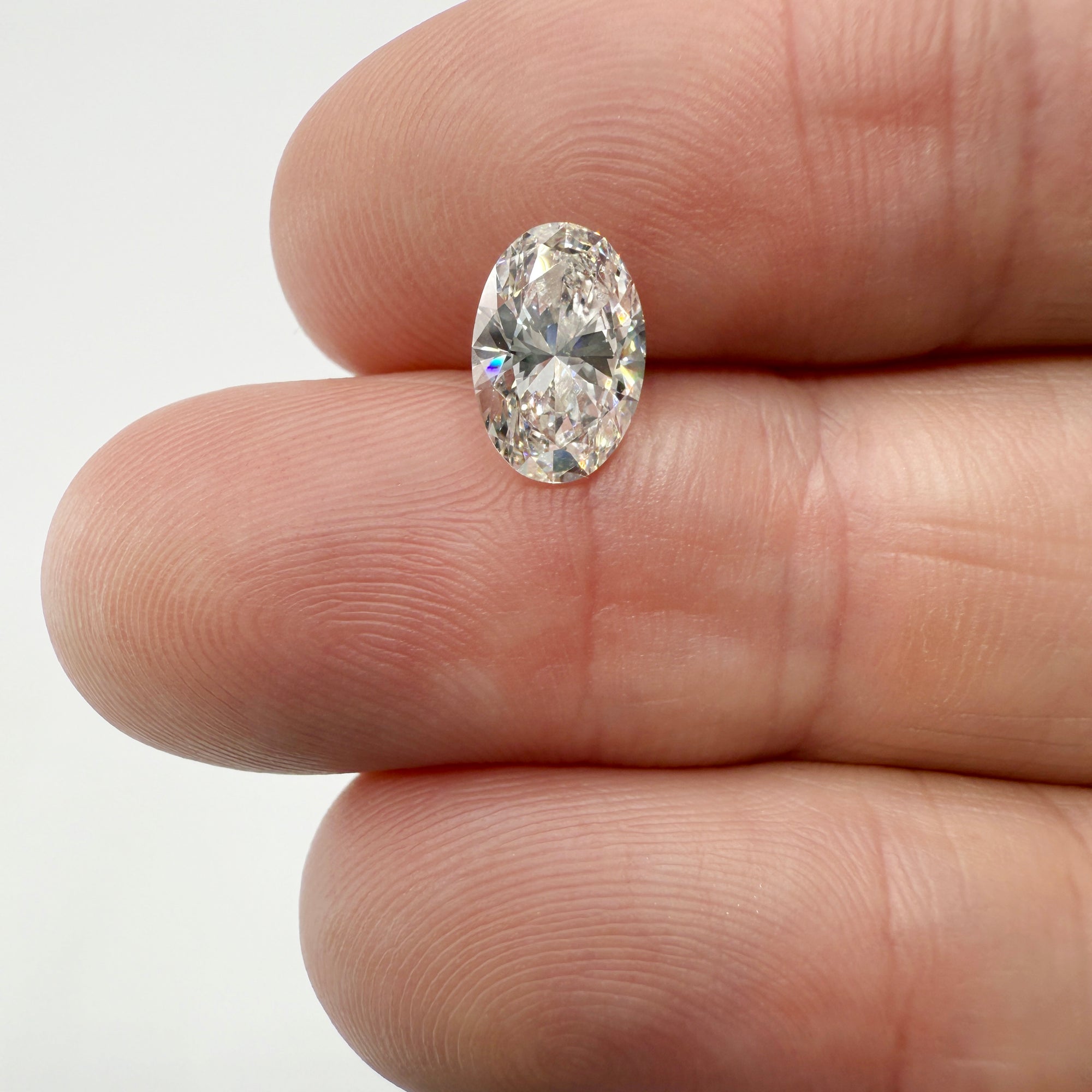 1.00ct | M/SI2 Oval Shape Brilliant Cut Diamond (GIA) - Modern Rustic Diamond