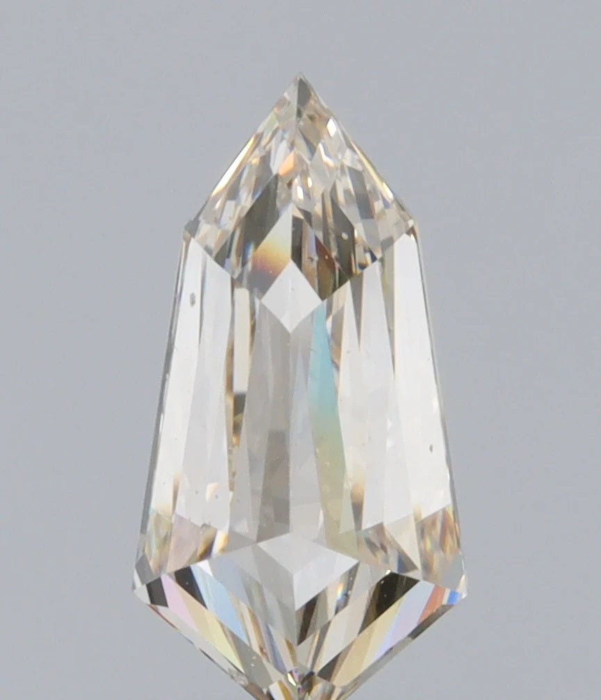 0.72ct | Champagne VVS Kite Shape Step Cut Diamond - Modern Rustic Diamond