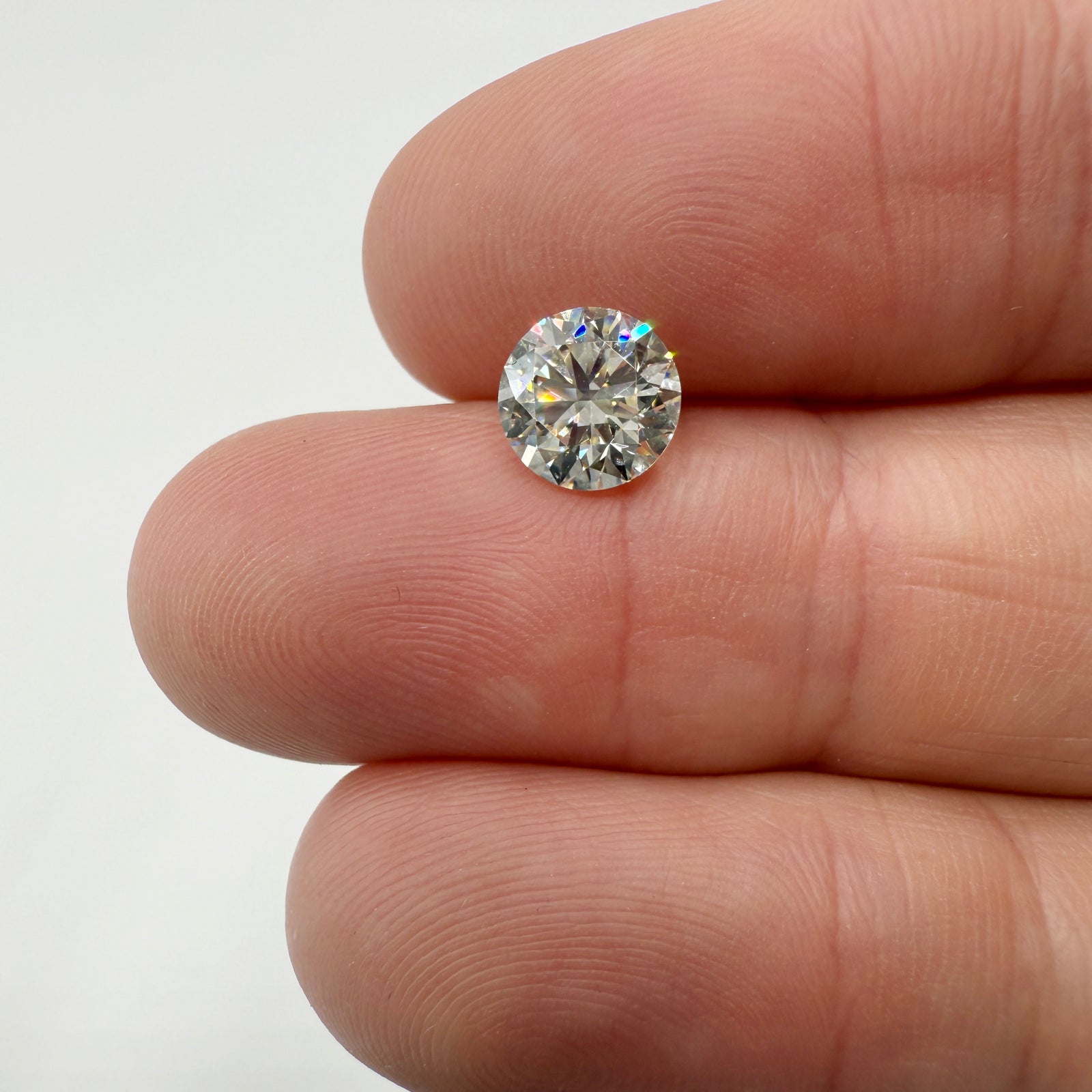 1.70ct | M/VVS1 Round Shape Brilliant Cut Diamond (GIA) - Modern Rustic Diamond