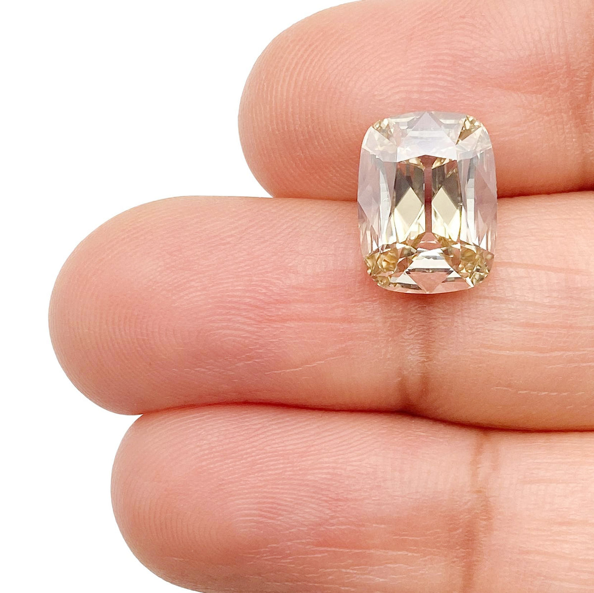 3.01ct | Q-R/VS1 Cushion Shape Old Mine Cut Diamond (GIA) - Modern Rustic Diamond