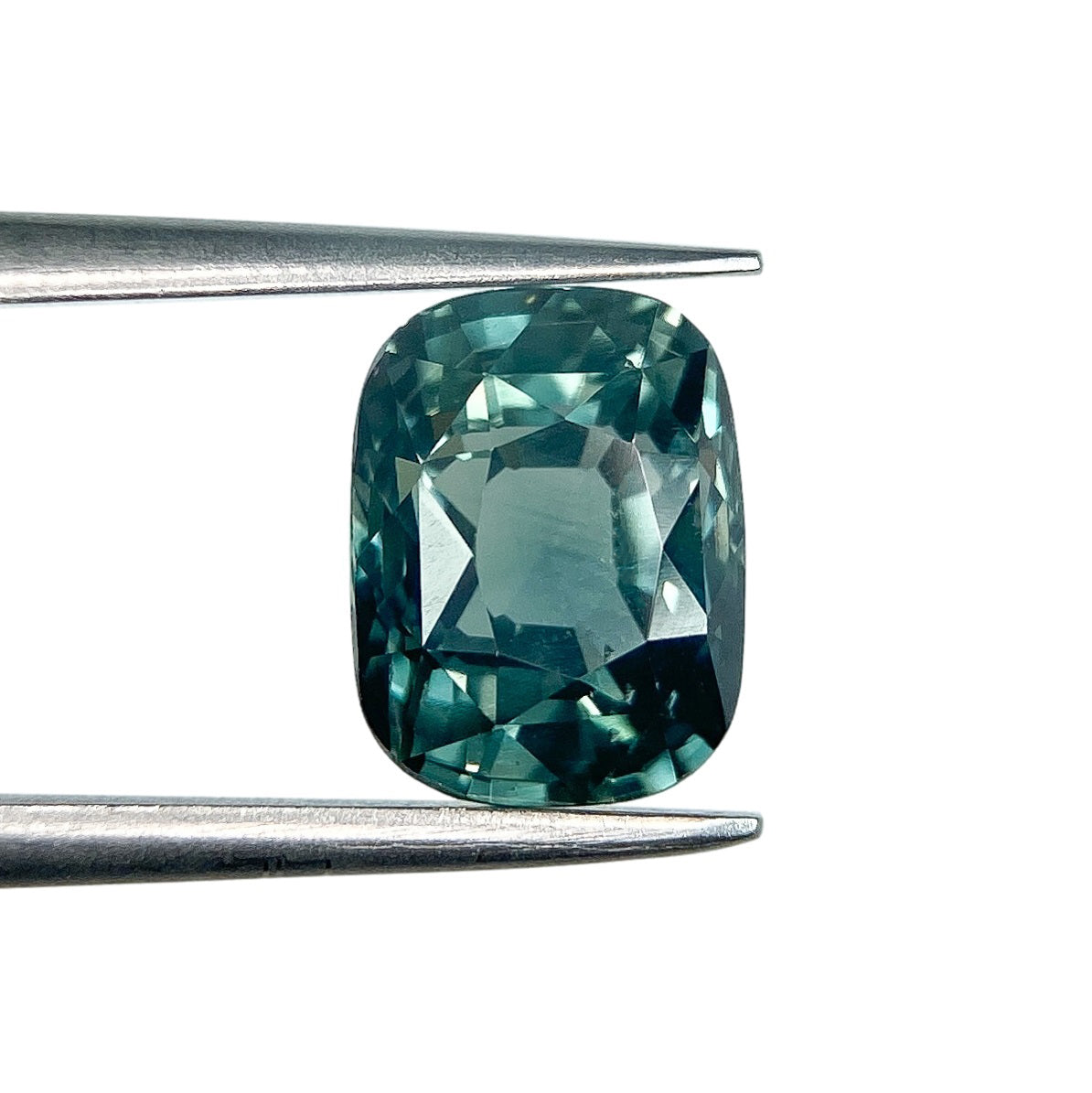 3.15ct | Brilliant Cut Cushion Shape Green Sapphire-Modern Rustic Diamond