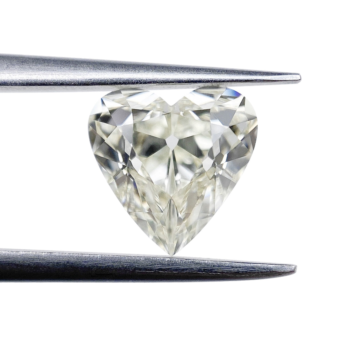 1.57ct | N/VVS2 Heart Shape Old Mine Cut Diamond (GIA) - Modern Rustic Diamond