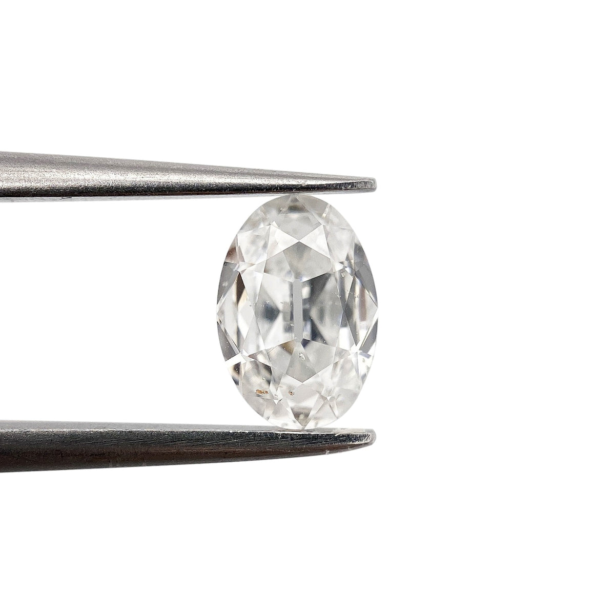 0.71ct | D/SI Oval Shape Old Mine Cut Diamond - Modern Rustic Diamond