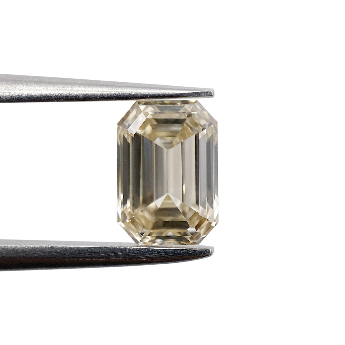 1.03ct | Champagne VVS Emerald Shape Step Cut Diamond - Modern Rustic Diamond