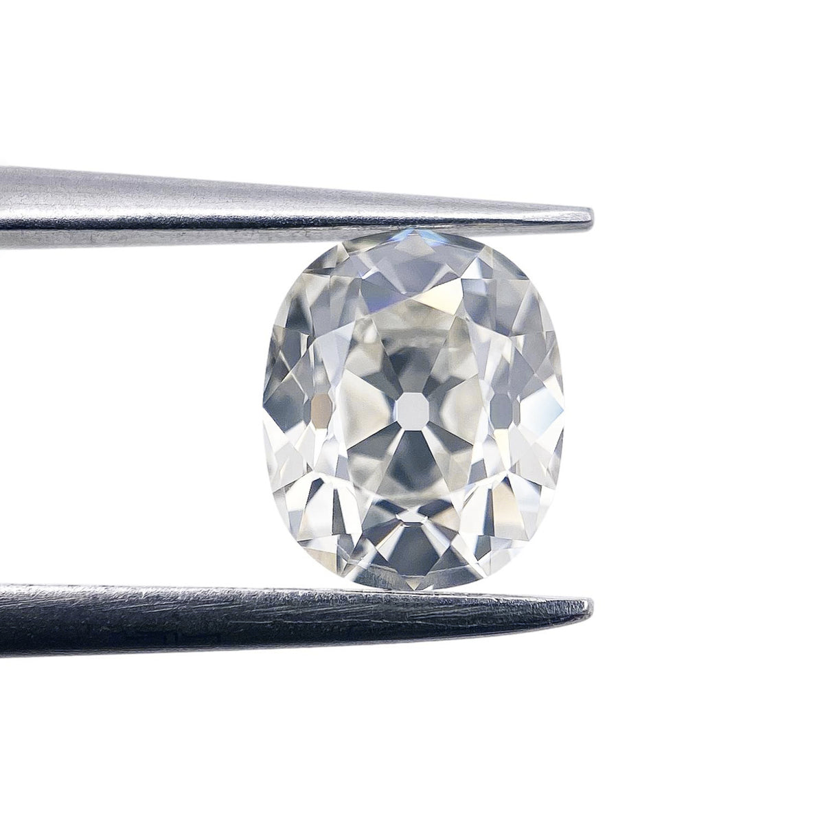 1.17ct | I/VS1 Oval Shape Old Mine Cut Diamond (GIA) - Modern Rustic Diamond