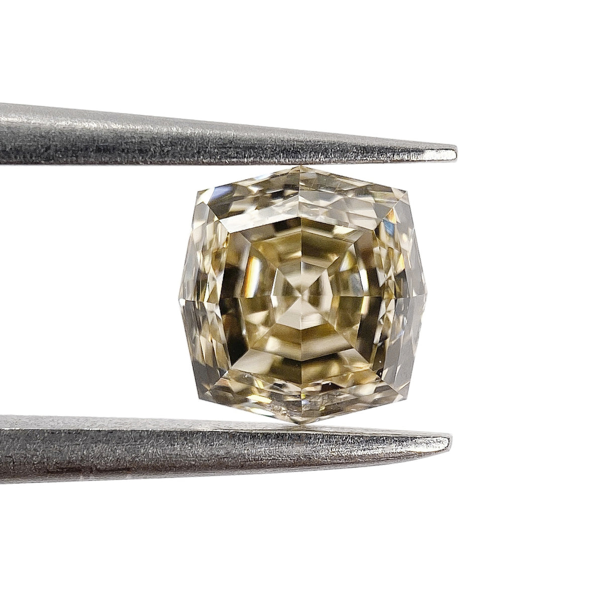 1.01ct | Champagne VVS Cushion Shape Step Cut Diamond - Modern Rustic Diamond