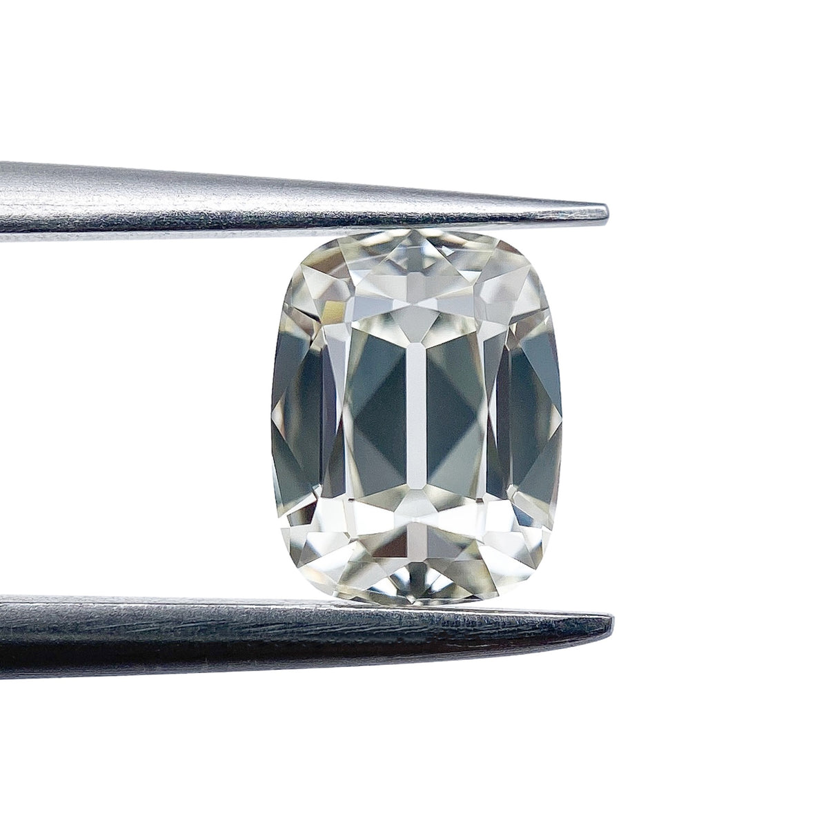1.04ct | M/VVS2 Cushion Shape Old Mine Cut Diamond (GIA) - Modern Rustic Diamond