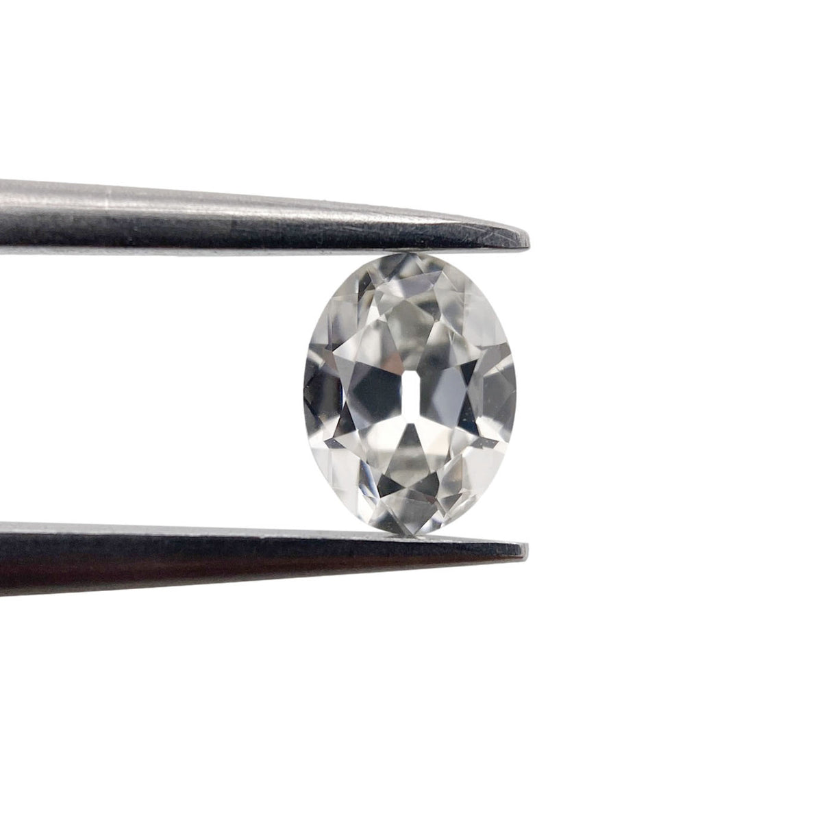 0.50ct | D-E/VVS Oval Shape Old Mine Cut Diamond - Modern Rustic Diamond