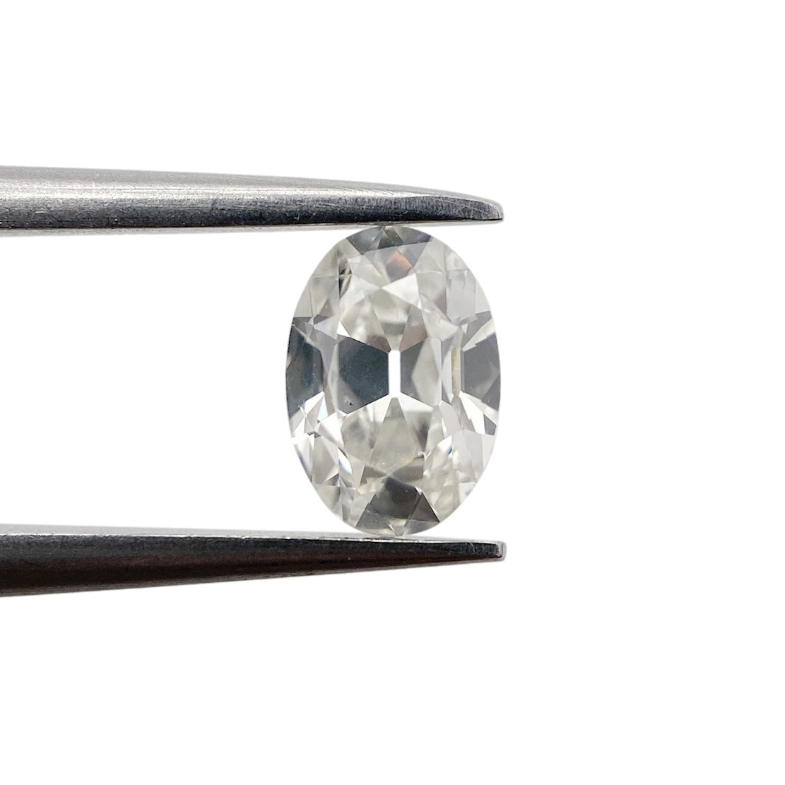 0.62ct | D-E/VS Oval Shape Old Mine Cut Diamond - Modern Rustic Diamond