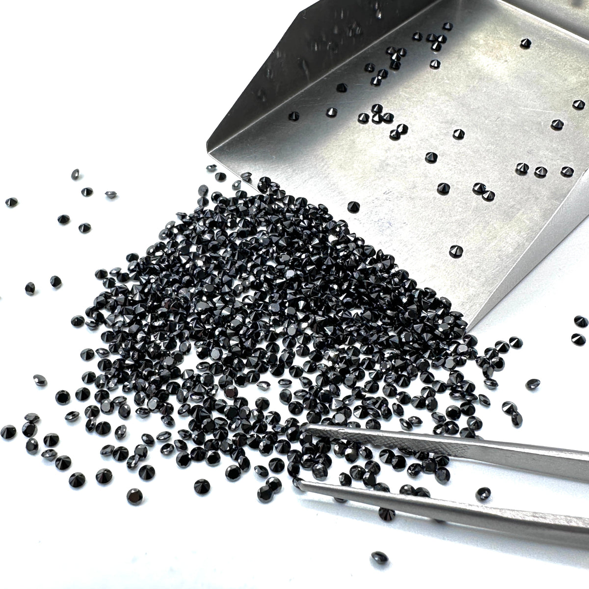 Black Diamond Round Brilliant Melee