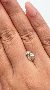 1.69ct | Champagne VS Oval Shape Brilliant Cut Diamond - Modern Rustic Diamond