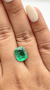 3.31ct | Brilliant Cut Cushion Shape Brazil Emerald - Modern Rustic Diamond