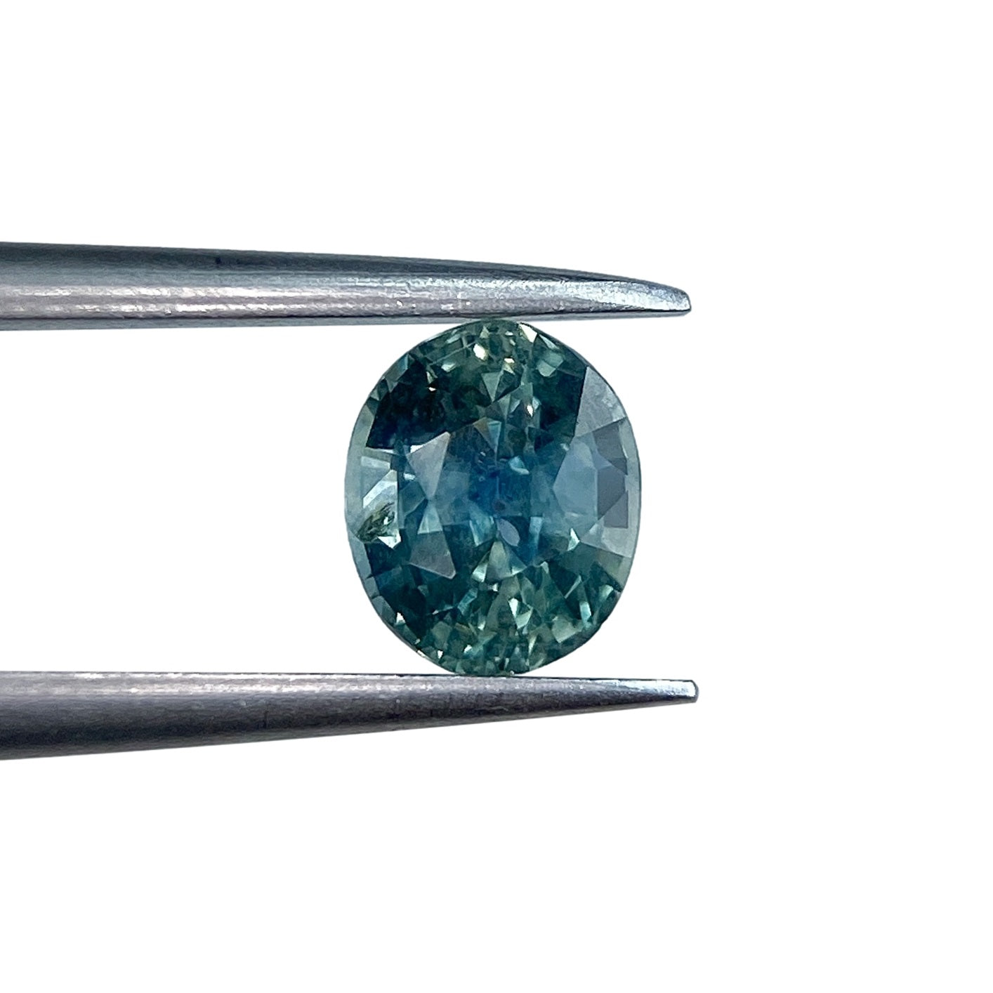 0.97ct | Brilliant Cut Oval Shape Blue Montana Sapphire-Modern Rustic Diamond