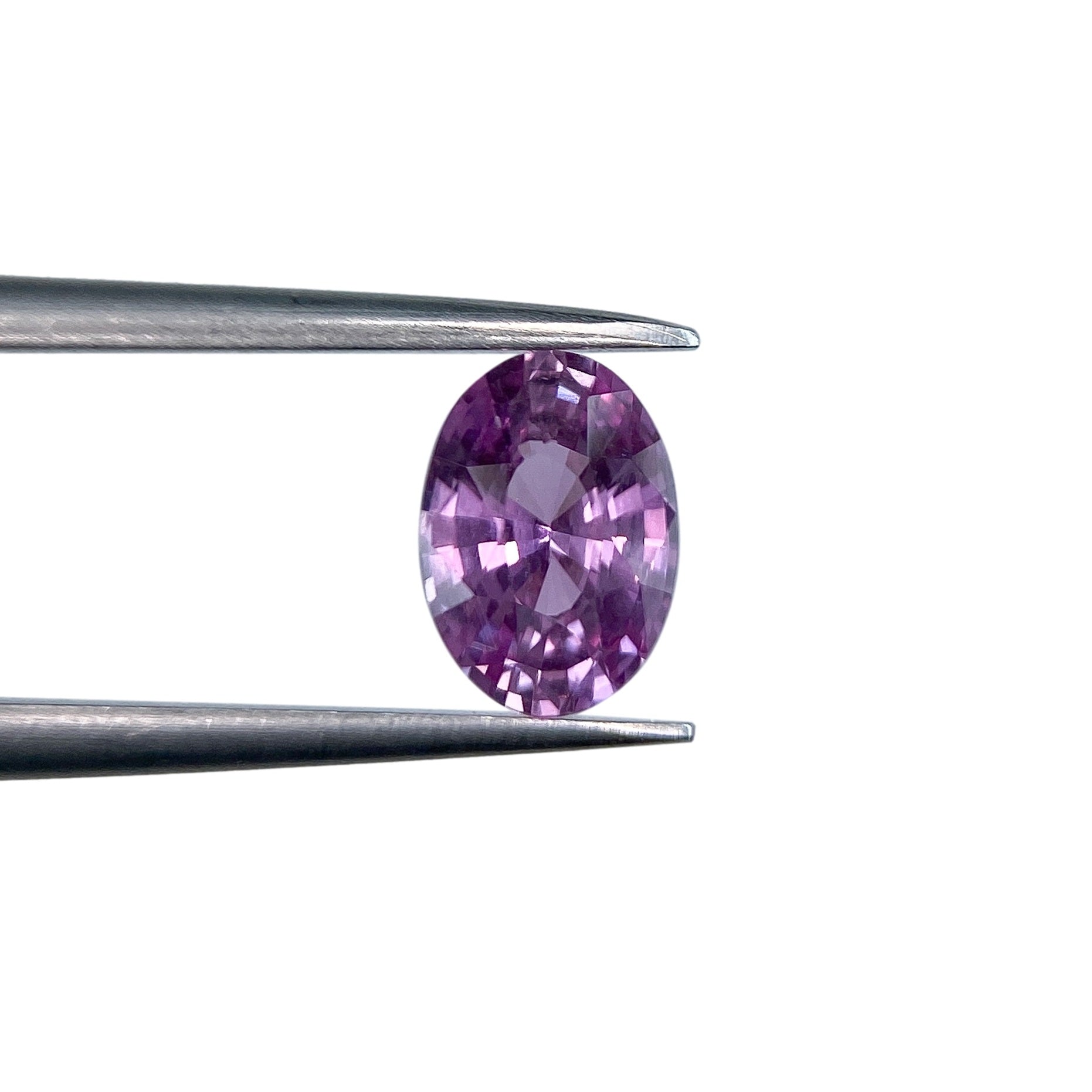 1.04ct | Brilliant Cut Oval Shape Violet Sapphire-Modern Rustic Diamond