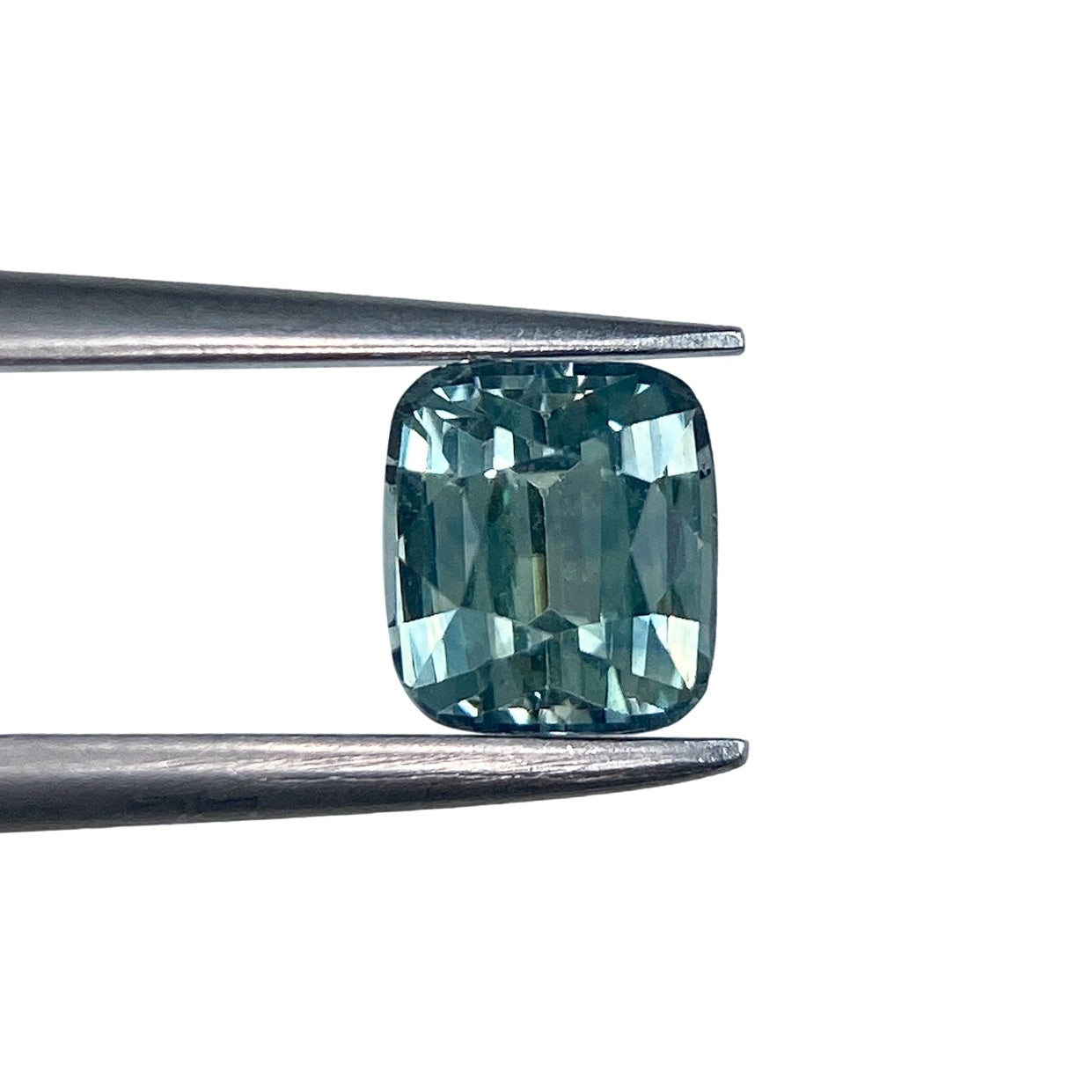 1.05ct | Brilliant Cut Cushion Shape Blue Montana Sapphire-Modern Rustic Diamond