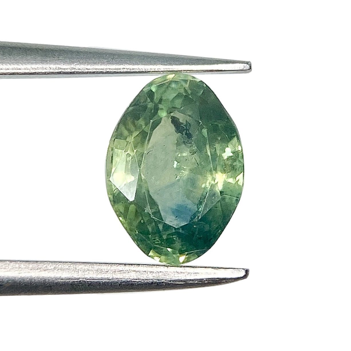 1.05ct | Brilliant Cut Oval Shape Green Montana Sapphire-Modern Rustic Diamond