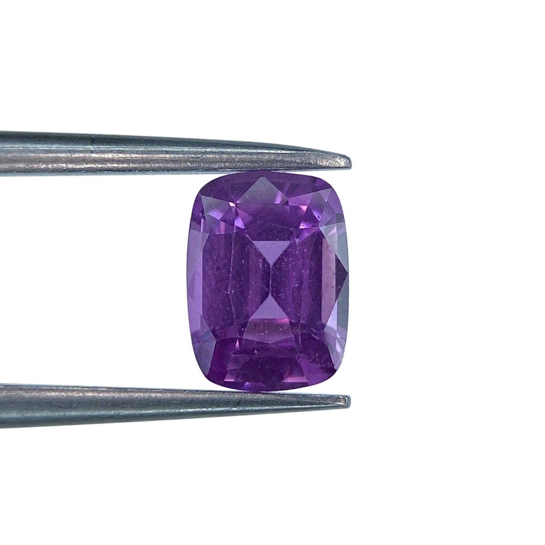 1.06ct | Brilliant Cut Cushion Shape Violet Sapphire-Modern Rustic Diamond