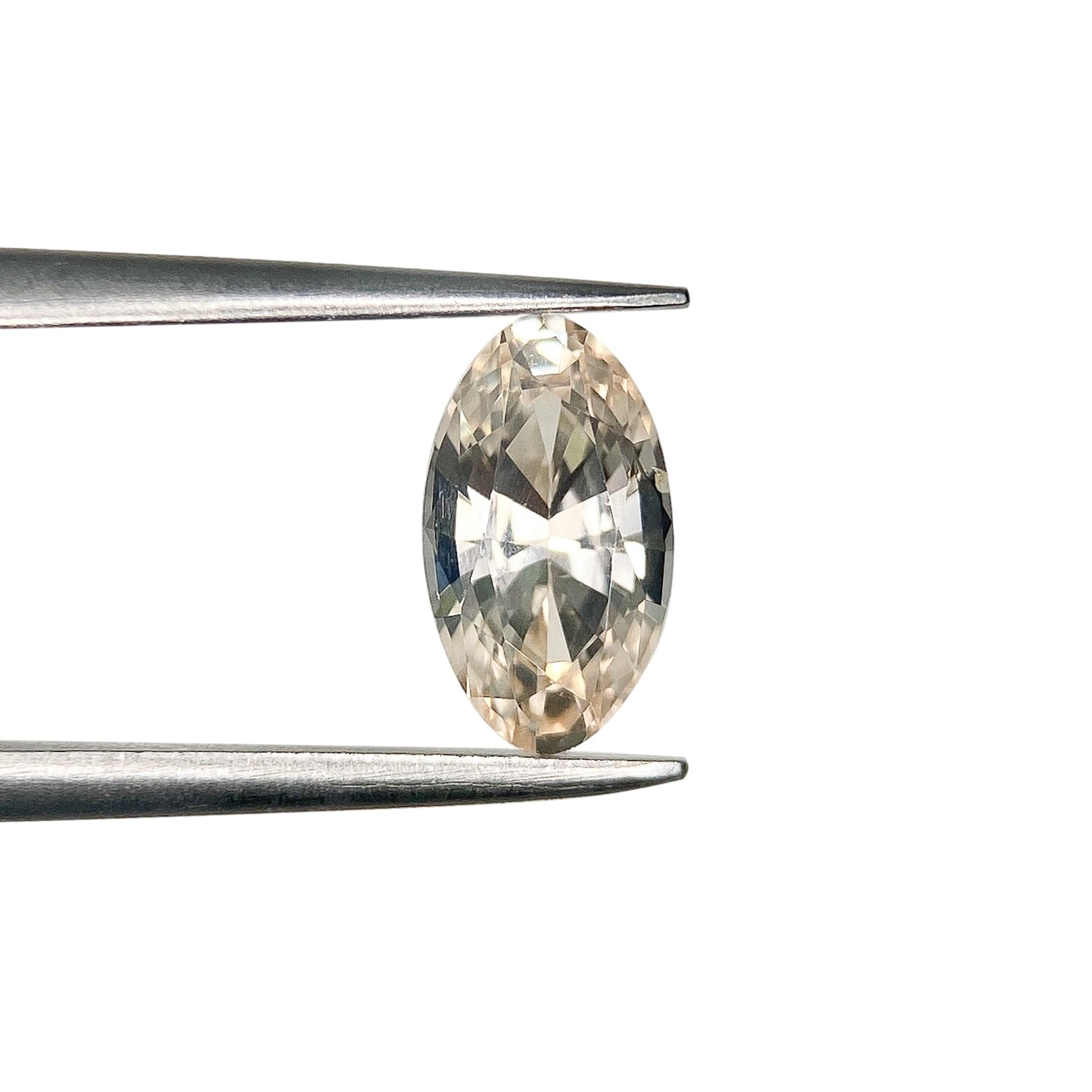 1.17ct | Brilliant Cut Oval Shape Light Brown Sapphire-Modern Rustic Diamond
