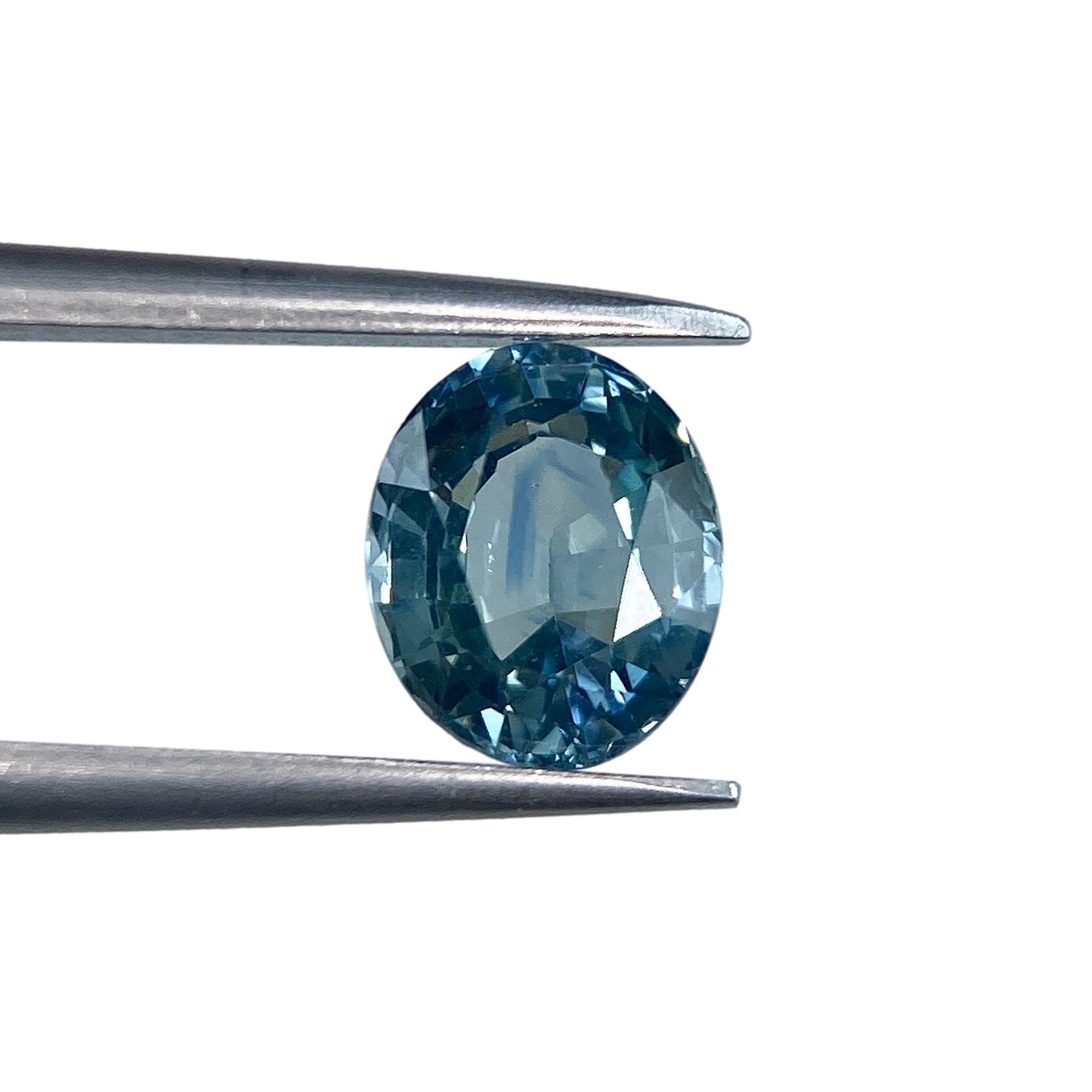 1.32ct | Brilliant Cut Oval Shape Blue Montana Sapphire-Modern Rustic Diamond