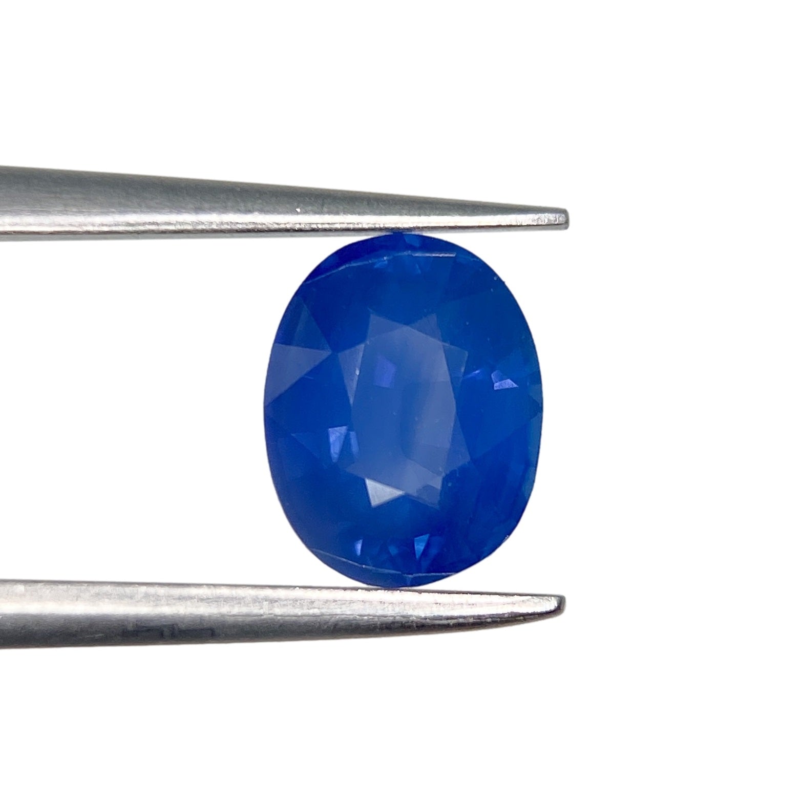 1.42ct | Brilliant Cut Oval Shape Silky Blue Sapphire-Modern Rustic Diamond