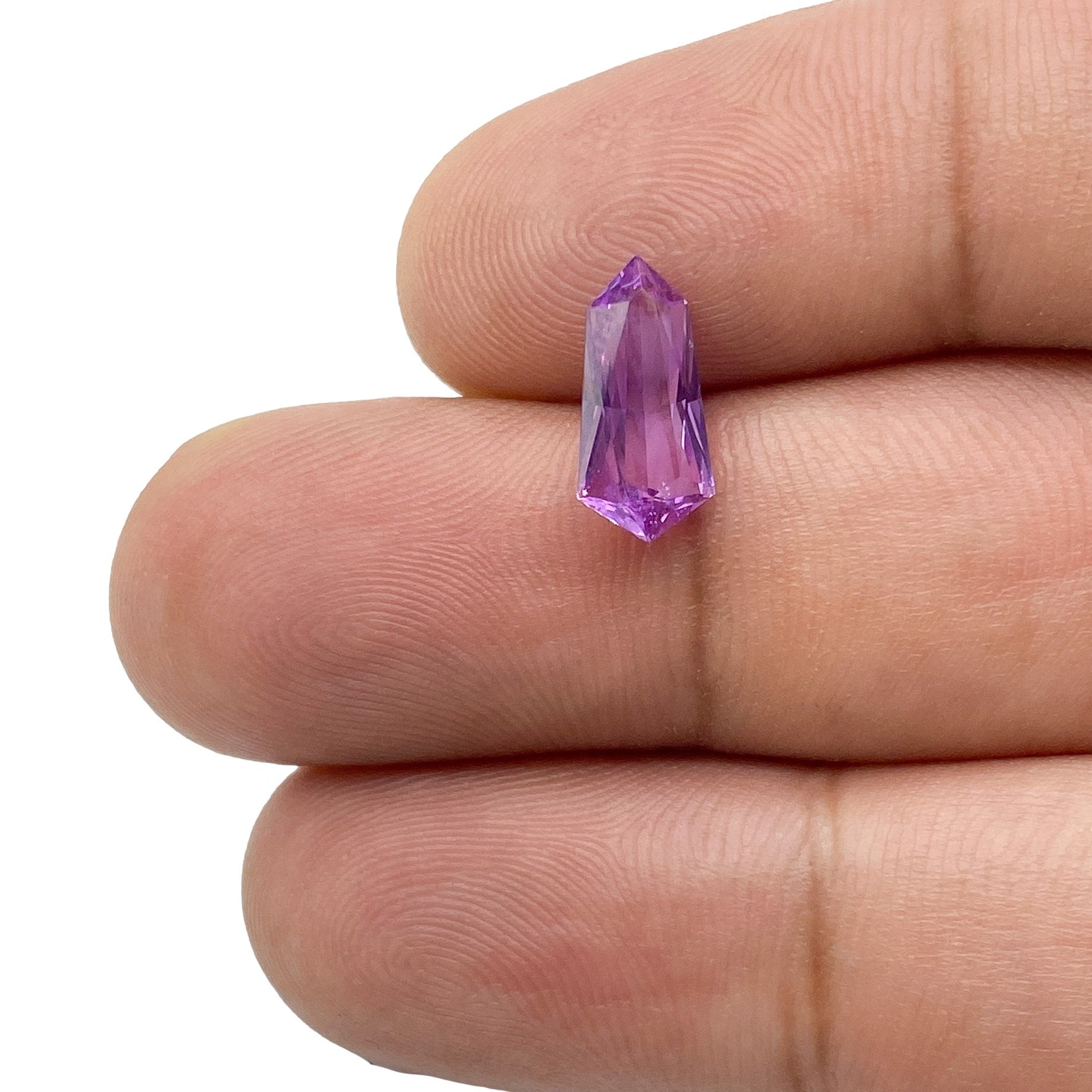 1.47ct | Brilliant Cut Kite Shape Violet Sapphire-Modern Rustic Diamond