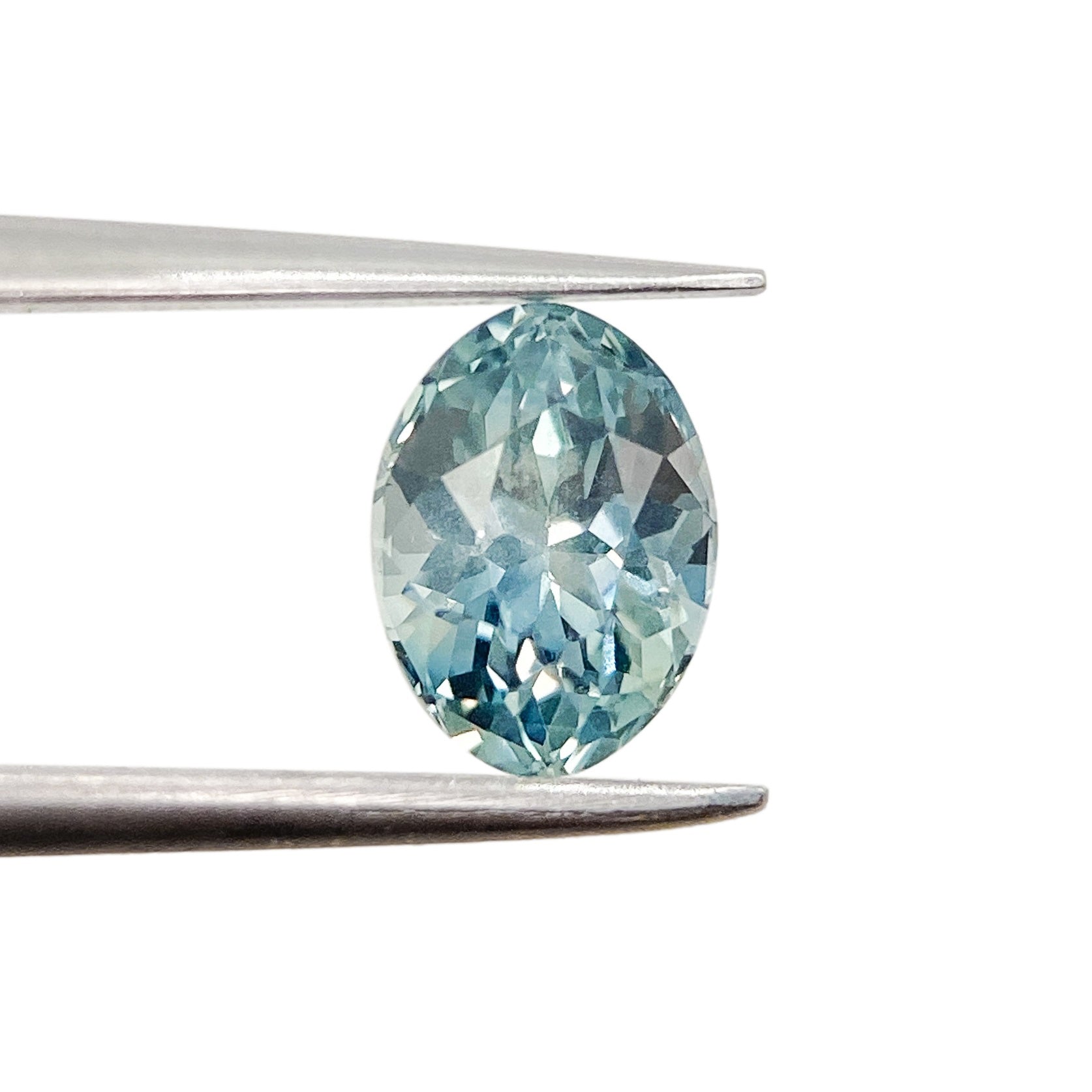1.65ct | Brilliant Cut Moval Shape Blue Montana Sapphire-Modern Rustic Diamond