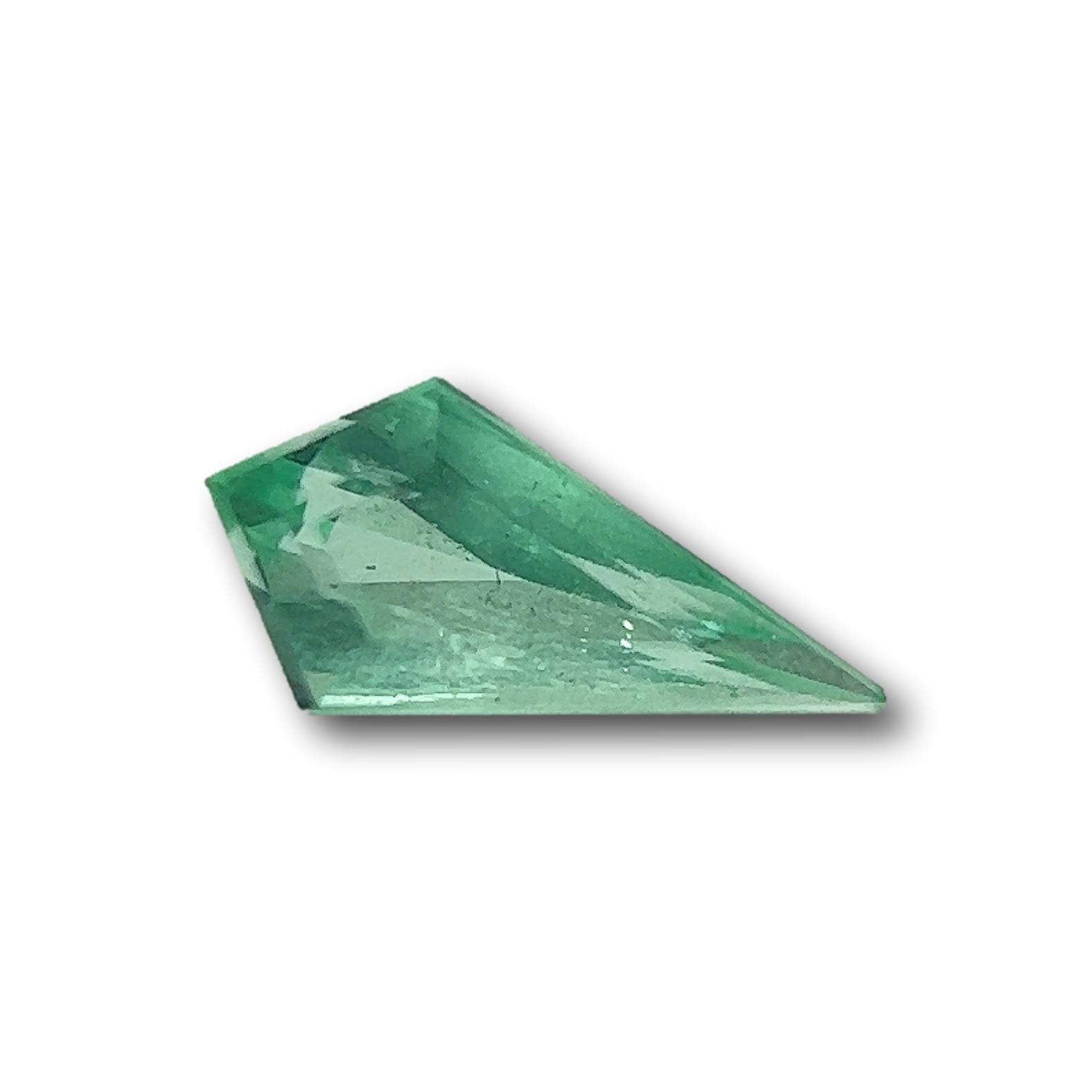 0.52ct | Step Cut Kite Shape Muzo Origin Emerald